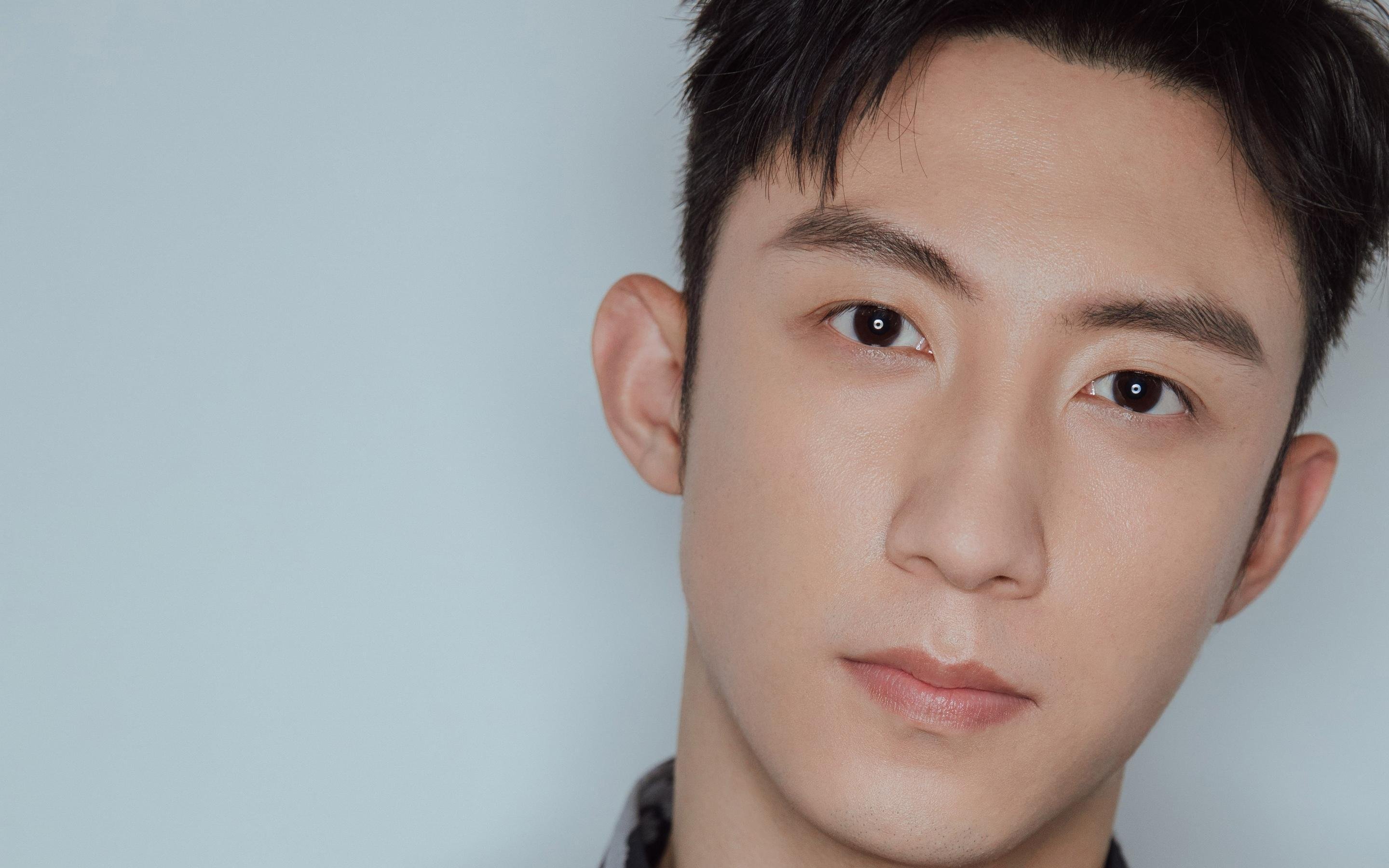 水球激战南非男队强硬防守,水球男子场地