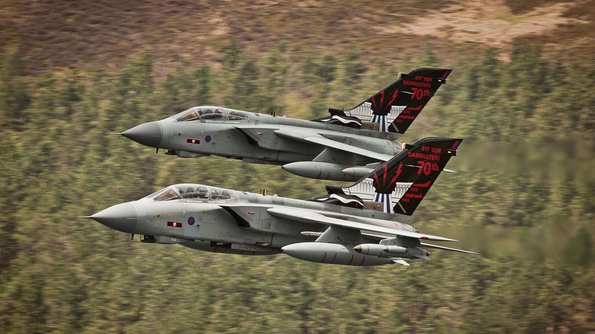 英超联赛中的心理健康管理，英超联赛特性及大数据精细汇总